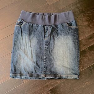 Liz Lange denim maternity skirt 10